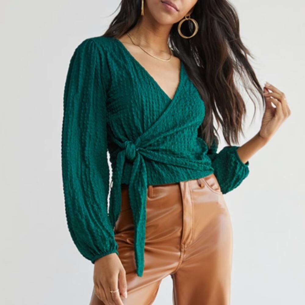 Francesca's Collection Bora Crinkle Wrap Blouse - Hunter Green XS